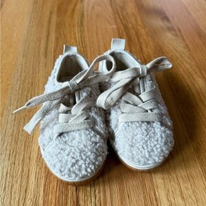 Zara kids sherpa sneakers